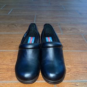 Authentic Cherokee Workwear Clogs